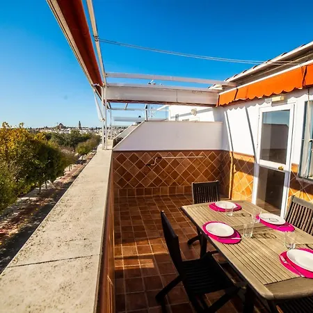 Vistas A La Catedral Y El Rio, Parking Free